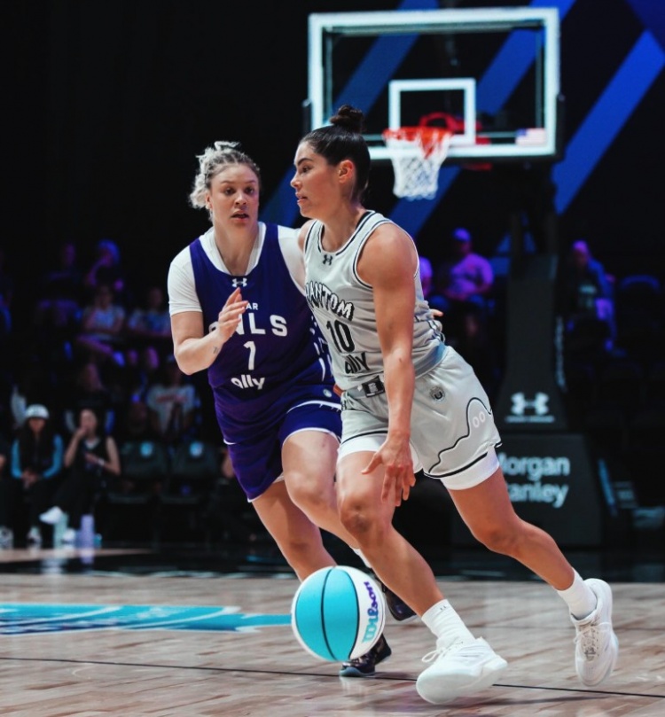 华体会app-鞋不行？UA代言人普拉姆比赛没穿UA球鞋 品牌表示正寻找解决方案