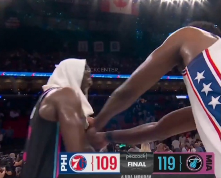 华体会官网-好兄弟打你怎么了？恩比德&amp;热巴赛后热聊掐喉 前者：我根本没犯规